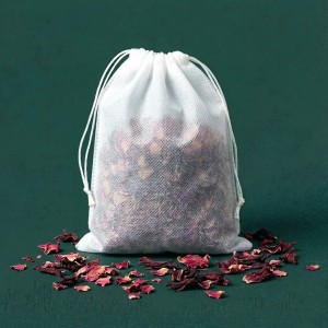 saszetka ziołowa do kąpieli róza i hibiskus.jpg